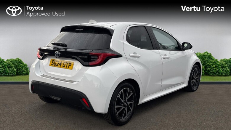 Toyota Yaris 1.5 Hybrid Design 5dr CVT Hybrid Hatchback